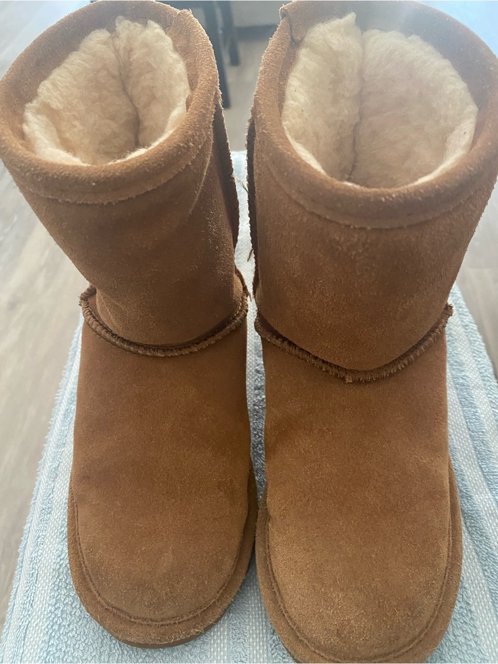 BearPaw Kids Chestnut Suede Shearling Booties